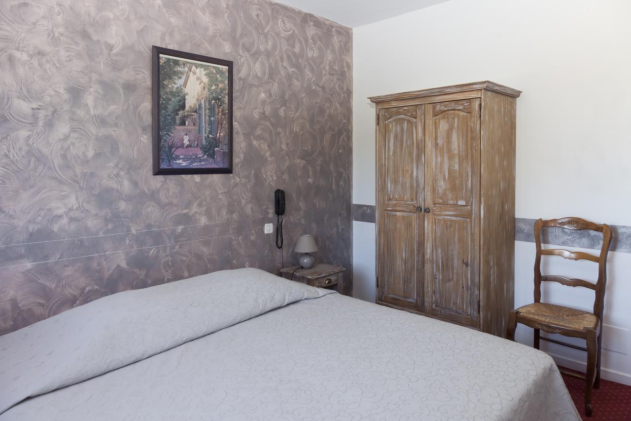 Logis Hotel Du Midi Salon-de-Provence Dış mekan fotoğraf