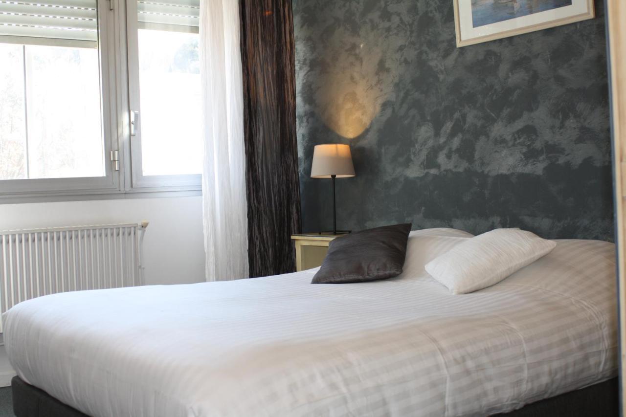 Logis Hotel Du Midi Salon-de-Provence Dış mekan fotoğraf