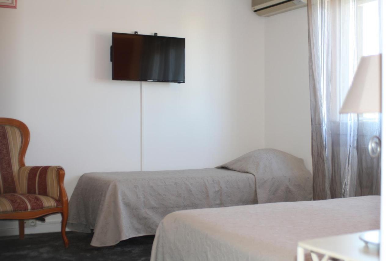 Logis Hotel Du Midi Salon-de-Provence Dış mekan fotoğraf