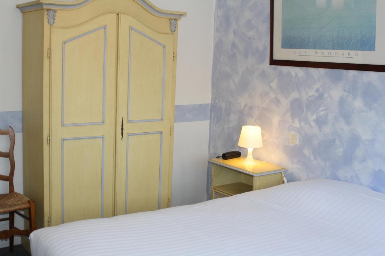 Logis Hotel Du Midi Salon-de-Provence Dış mekan fotoğraf